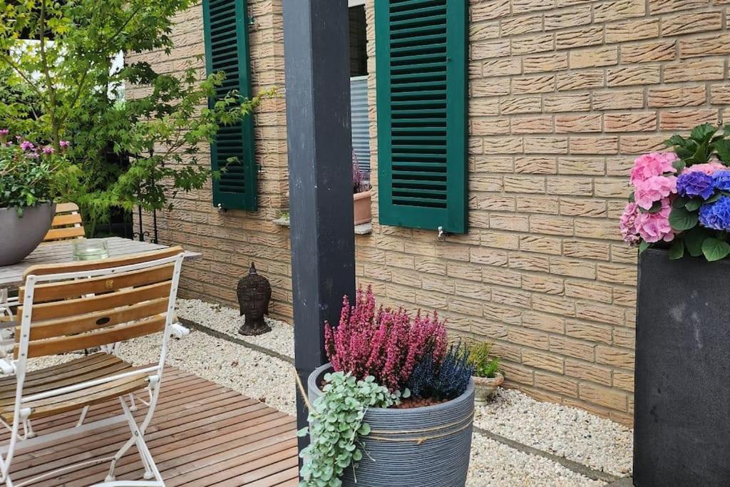 A La Maison Bielefeld City Nah Экстерьер фото